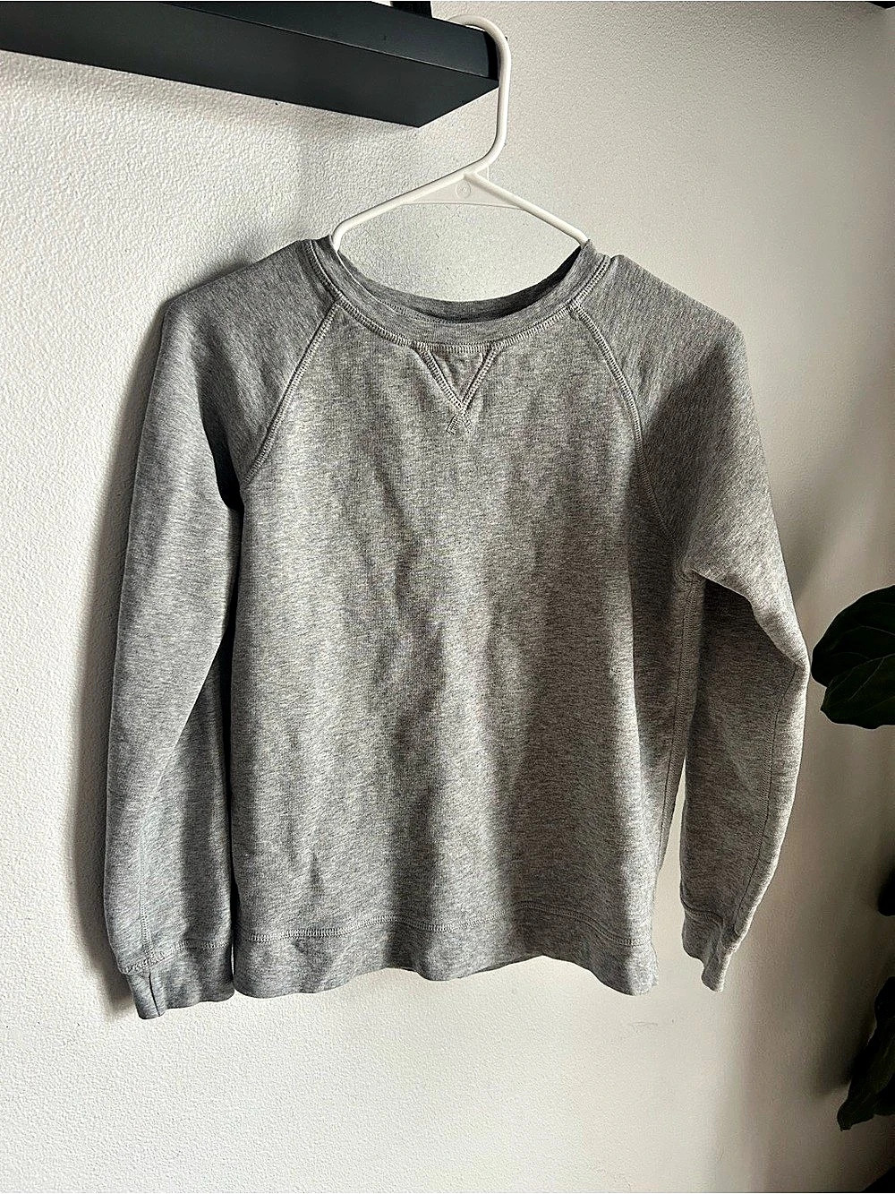 Hanna Andersson French Terry Crewneck Sweatshirt Gray Size 150 cm / US 12